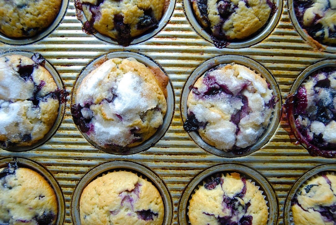 Baking with reduced sugar via @kingarthurflour