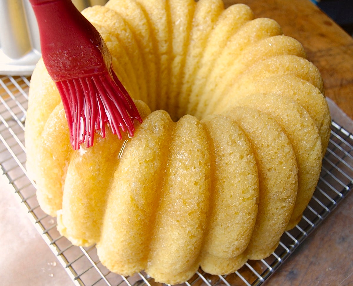 Baking with reduced sugar via @kingarthurflour