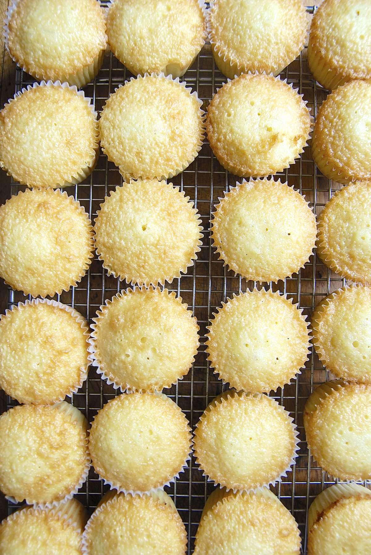 Cupcakes for Sharing via @kingarthurflour