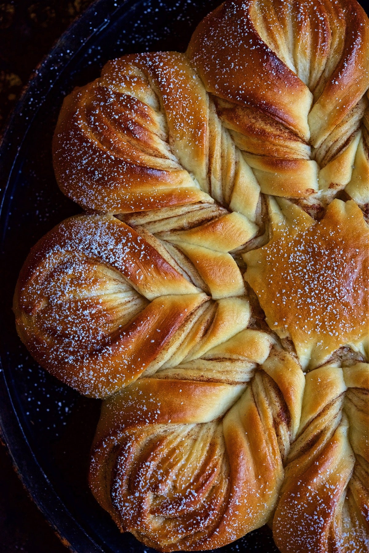 Cinnamon Star Bread Bakealong via @kingarthurflour