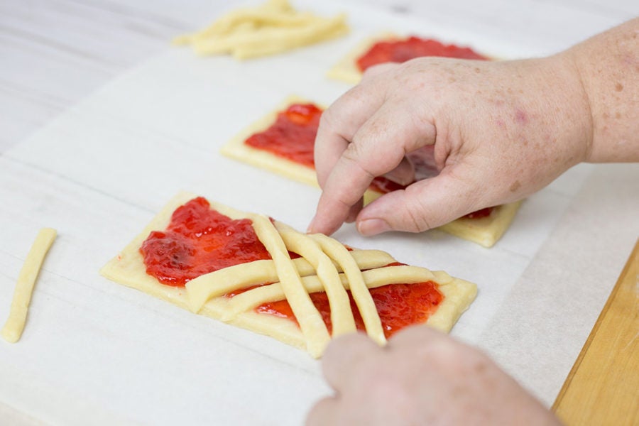 How to make Mummy Hand Pies via @kingarthurflour