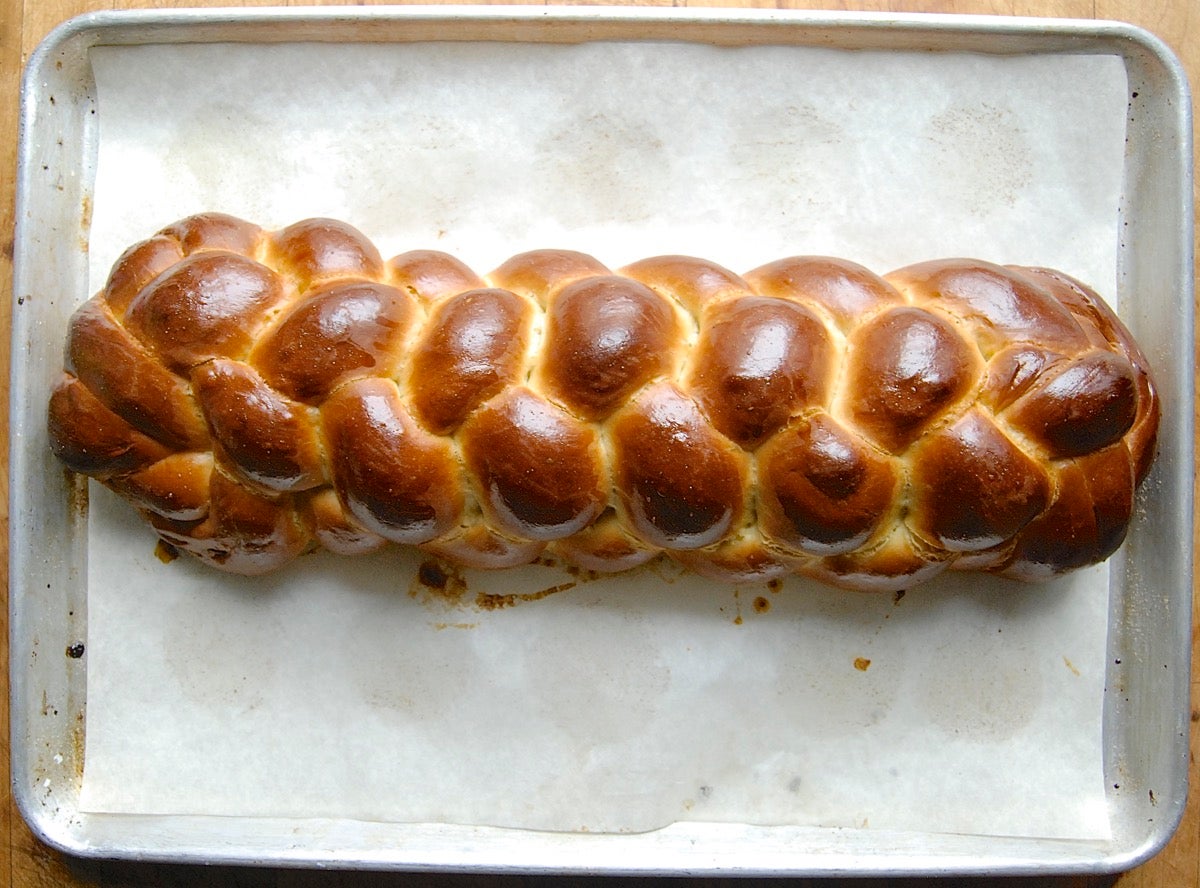 Classic Challah Bakealong via @kingarthurflour