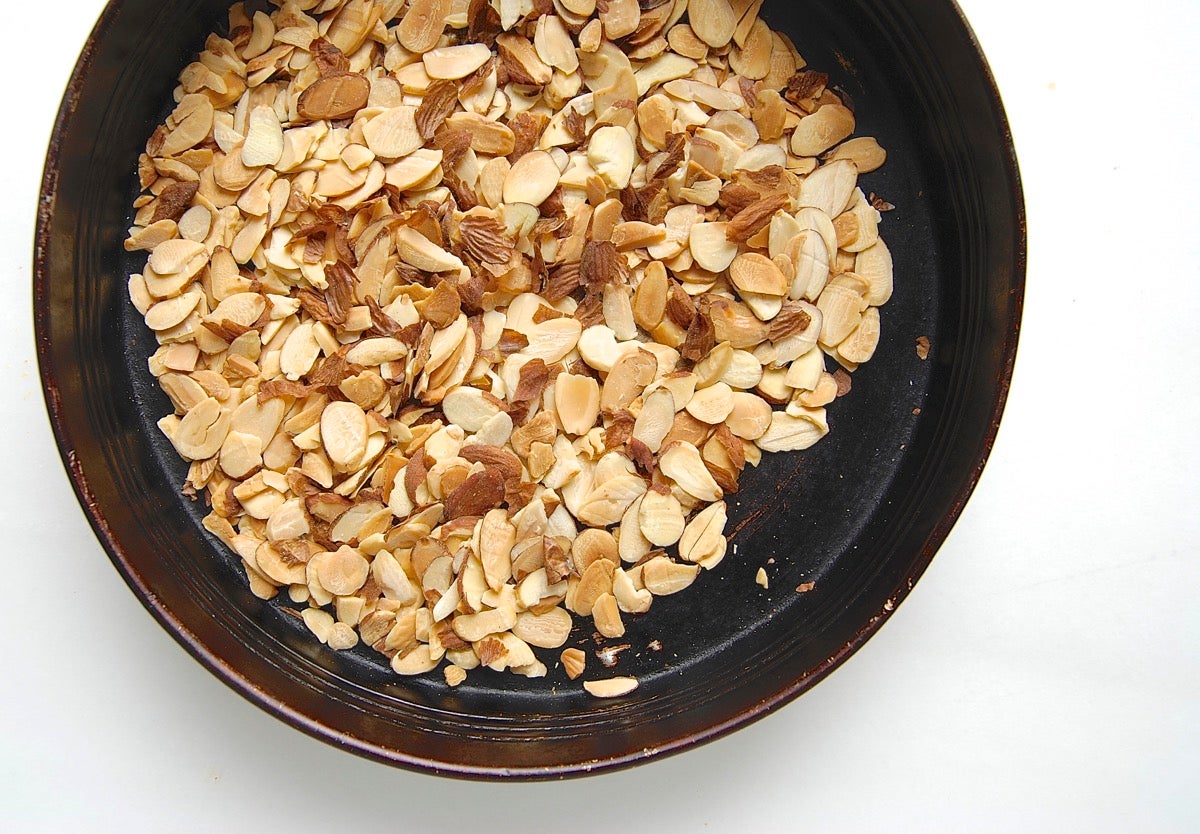 Almond Puff Loaf Bakealong via @kingarthurflour