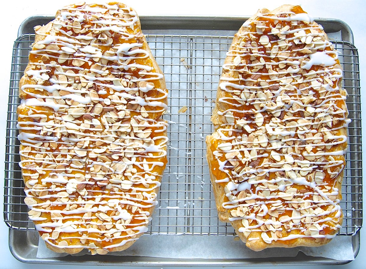 Almond Puff Loaf Bakealong via @kingarthurflour