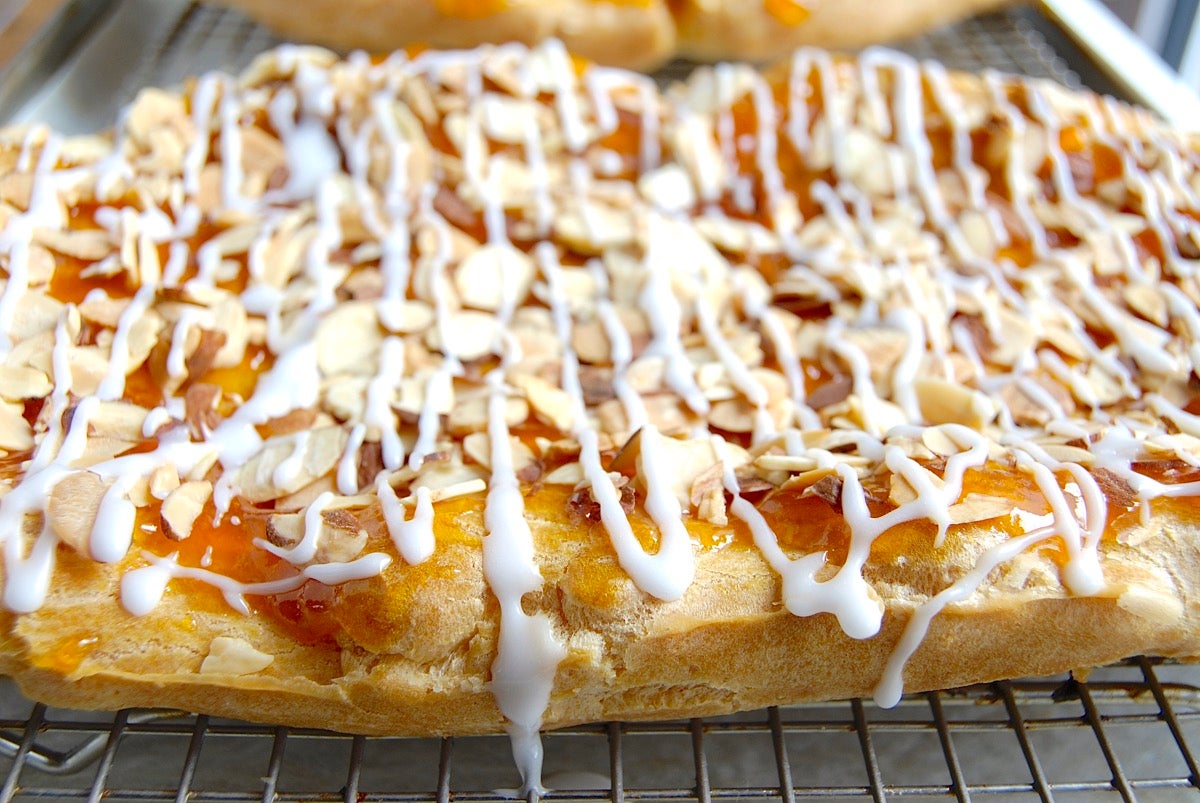 Almond Puff Loaf Bakealong via @kingarthurflour