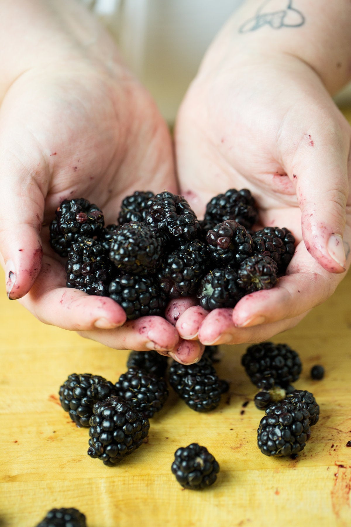 Grilling and Roasting Fruit via @kingarthurflour