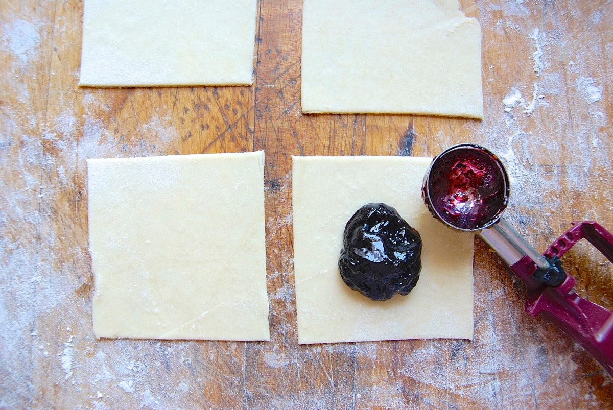 Return of Hand Pies via @kingarthurflour