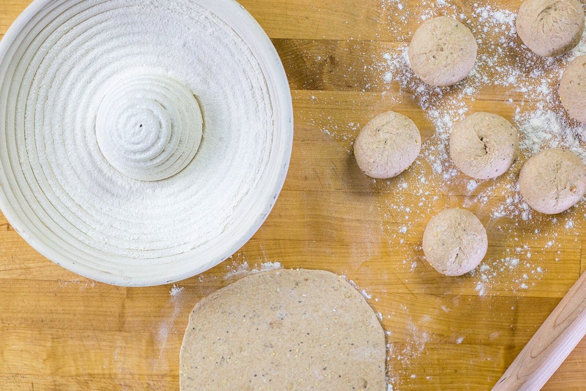 How to Shape a Couronne @ via @kingarthurflour