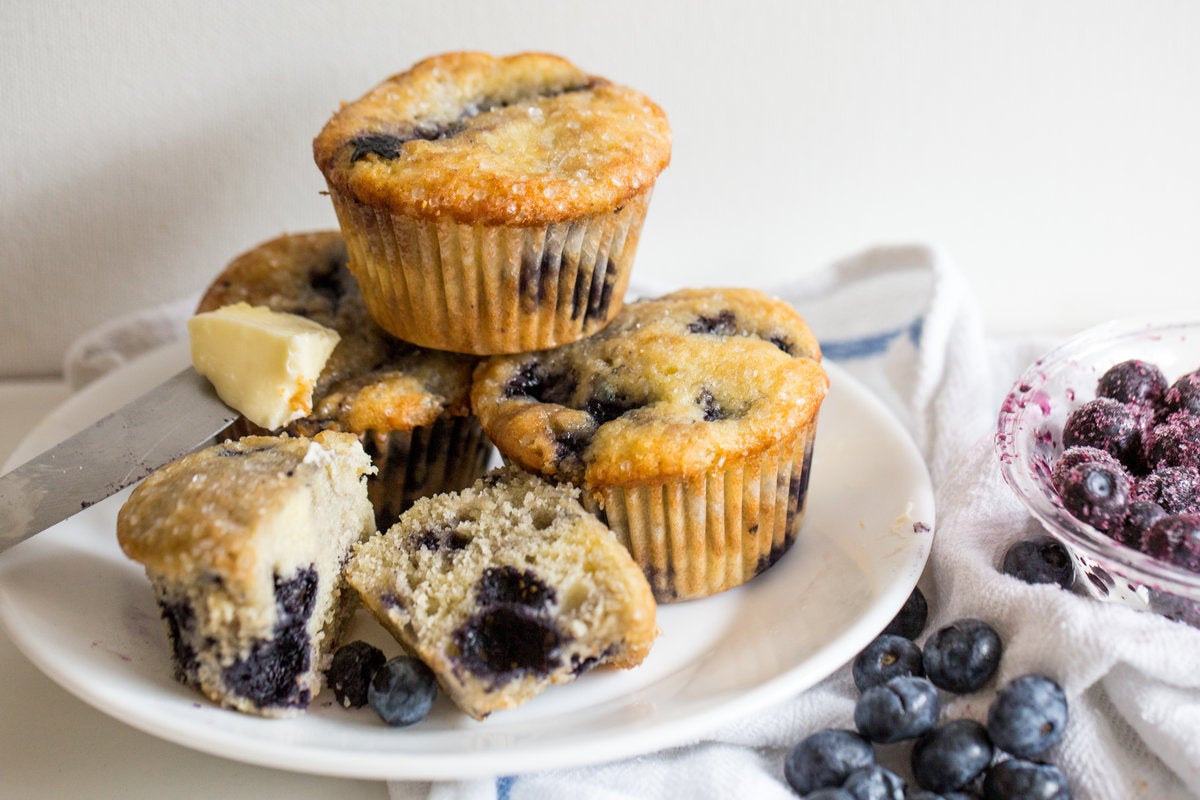 Fresh vs frozen fruit via @kingarthurflour