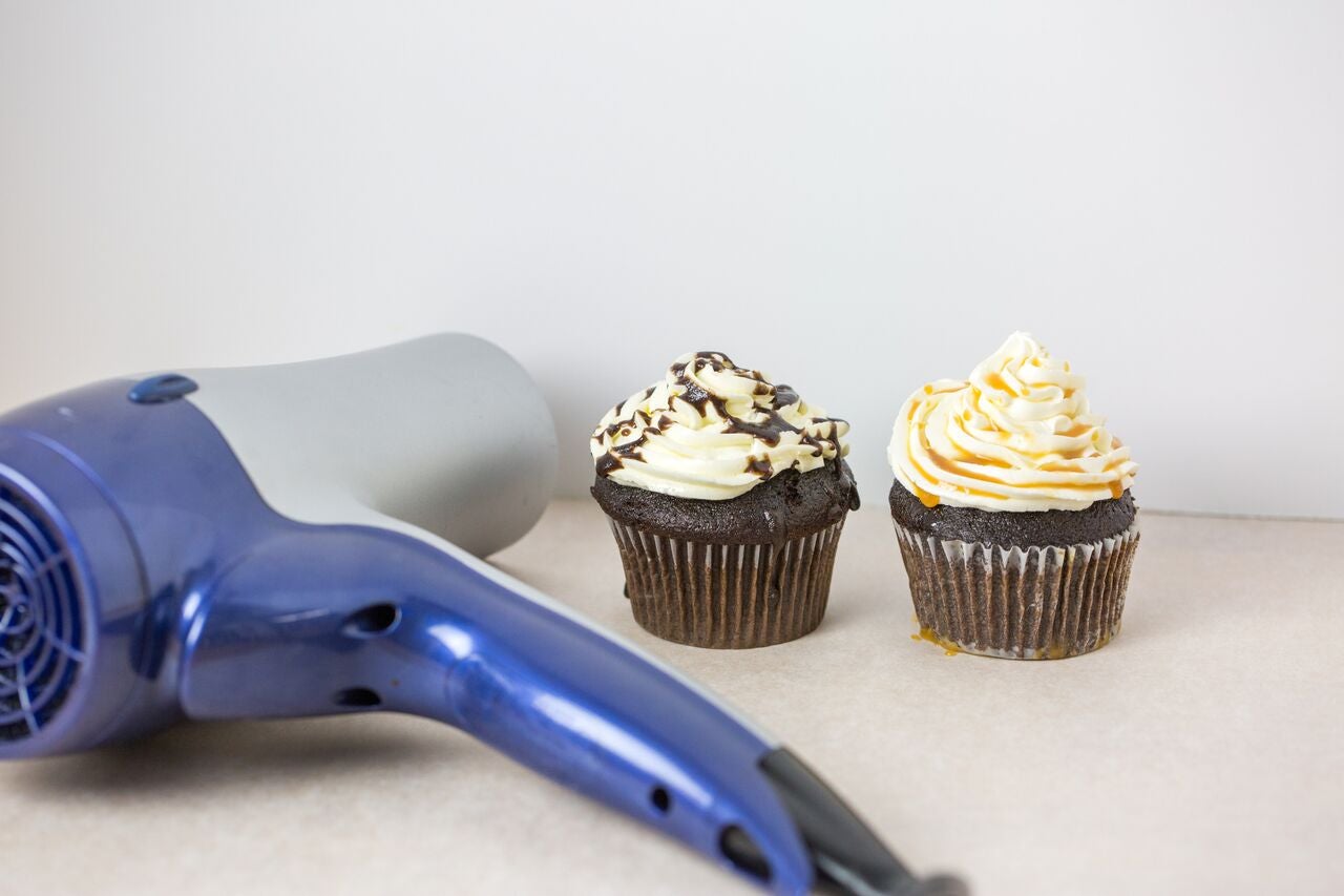 best-cake-frosting-for-hot-weather via @kingarthurflour