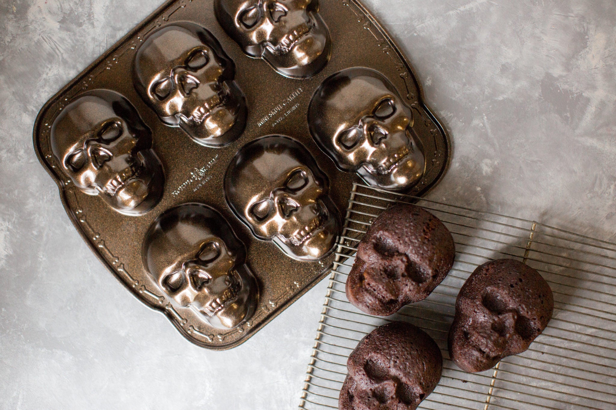 6 Recipes to Cook in a Skull Cake Pan