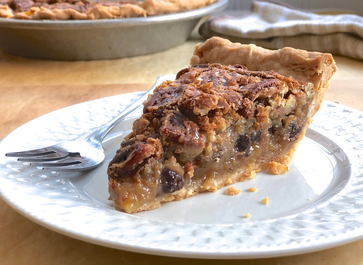 Holiday pecan pie via @kingarthurflour