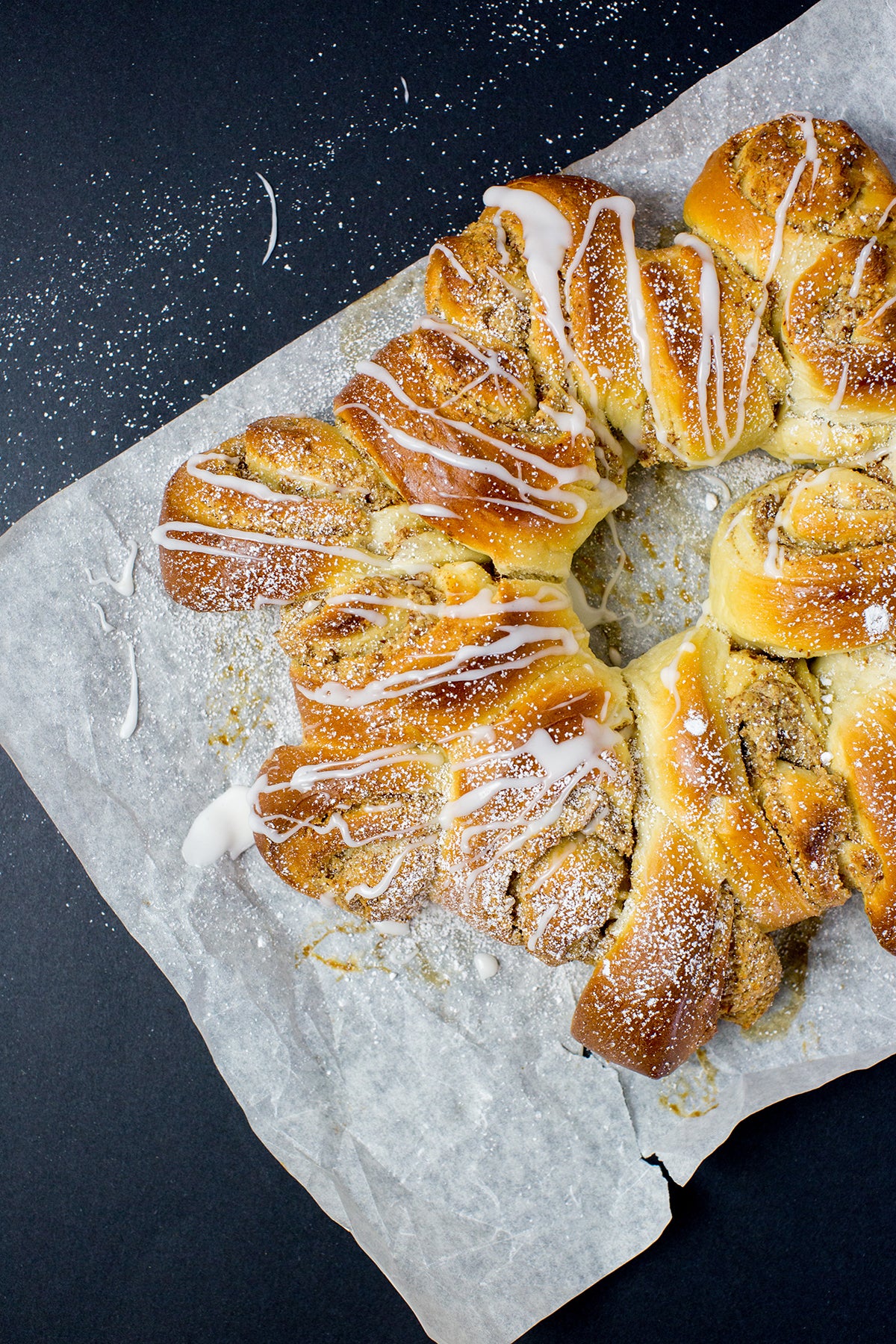 how to shape a coffeecake wreath via @kingarthurflour