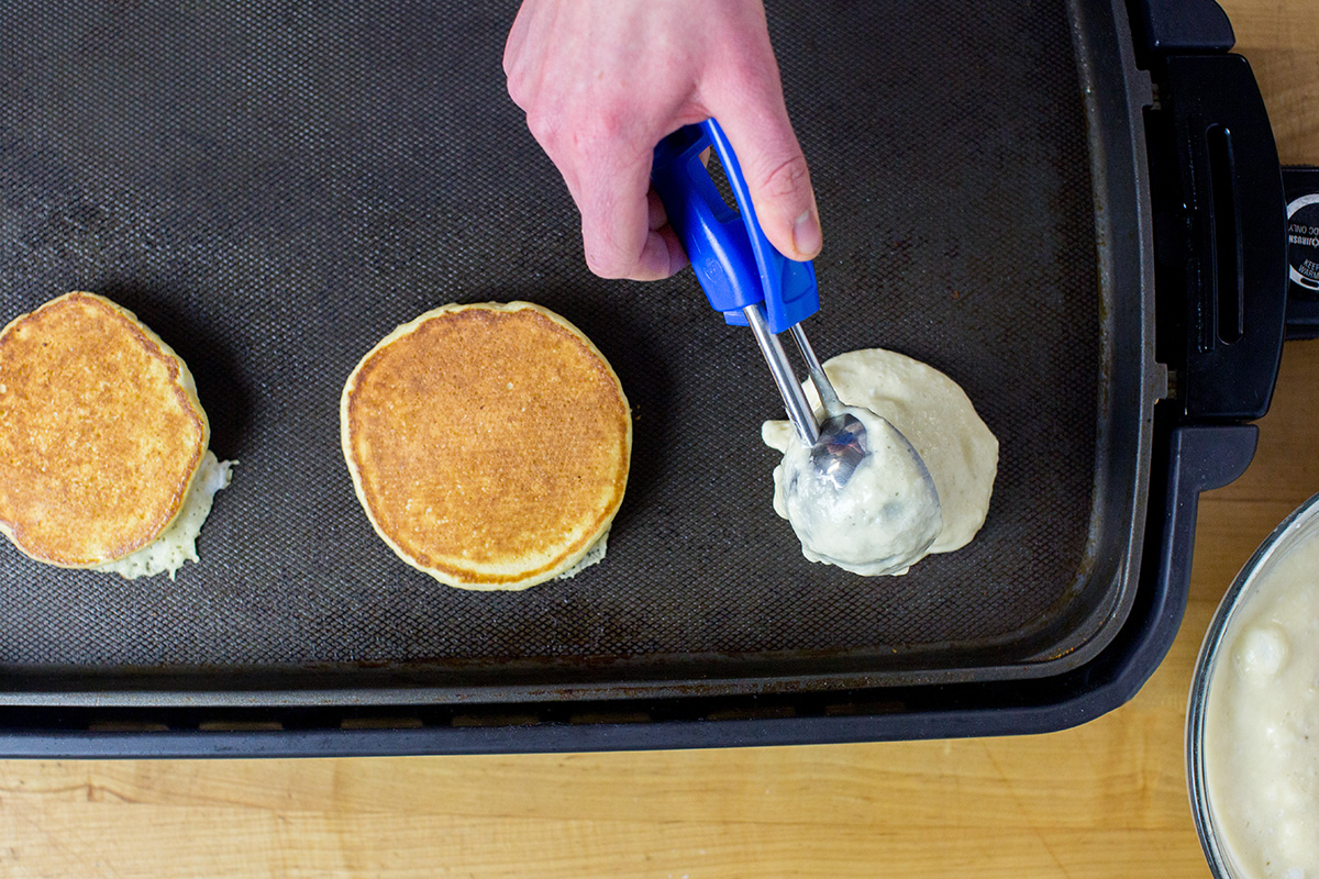 How to make fluffy pancakes via @kingarthurflour