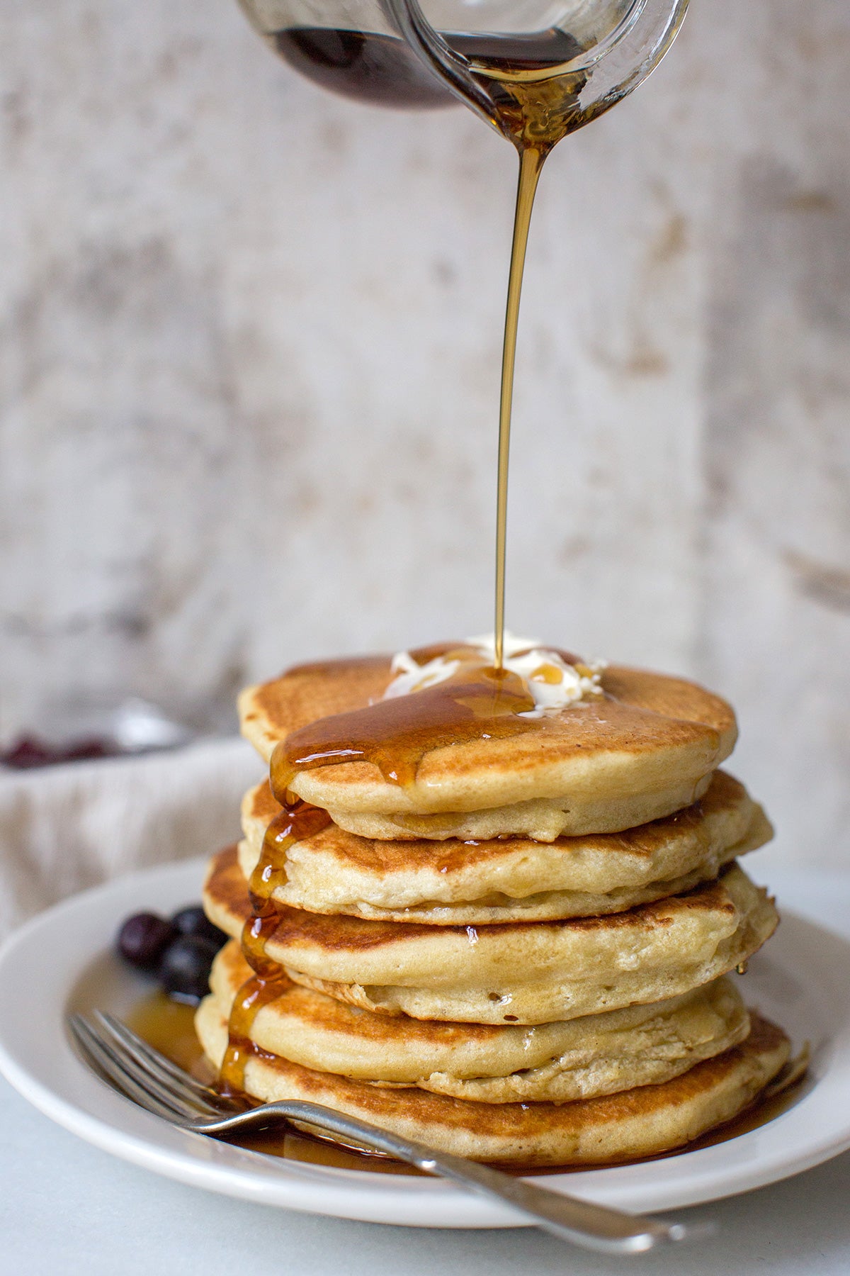 How to make fluffy pancakes via @kingarthurflour