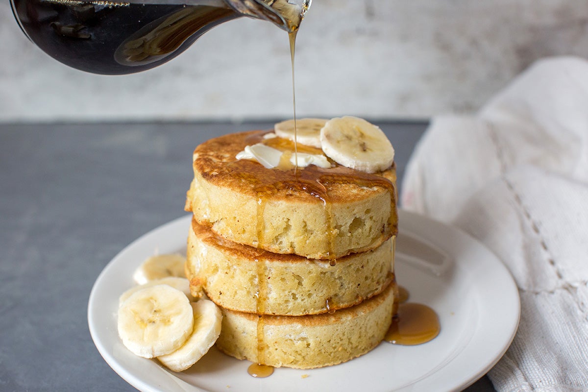 How to make fluffy pancakes via @kingarthurflour