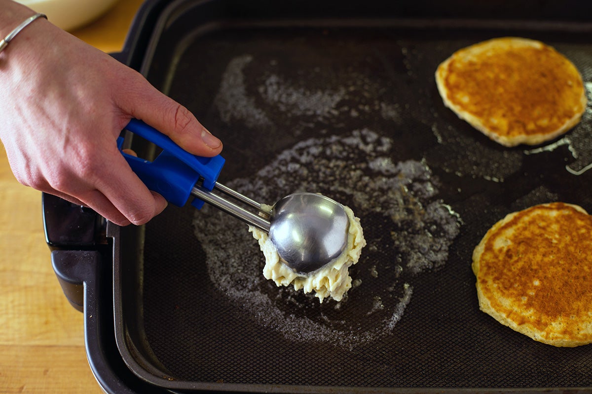 No butter pancakes. A while back I claimed I didn't need butter in my pan  for making pancakes. Here is the photos : r/castiron