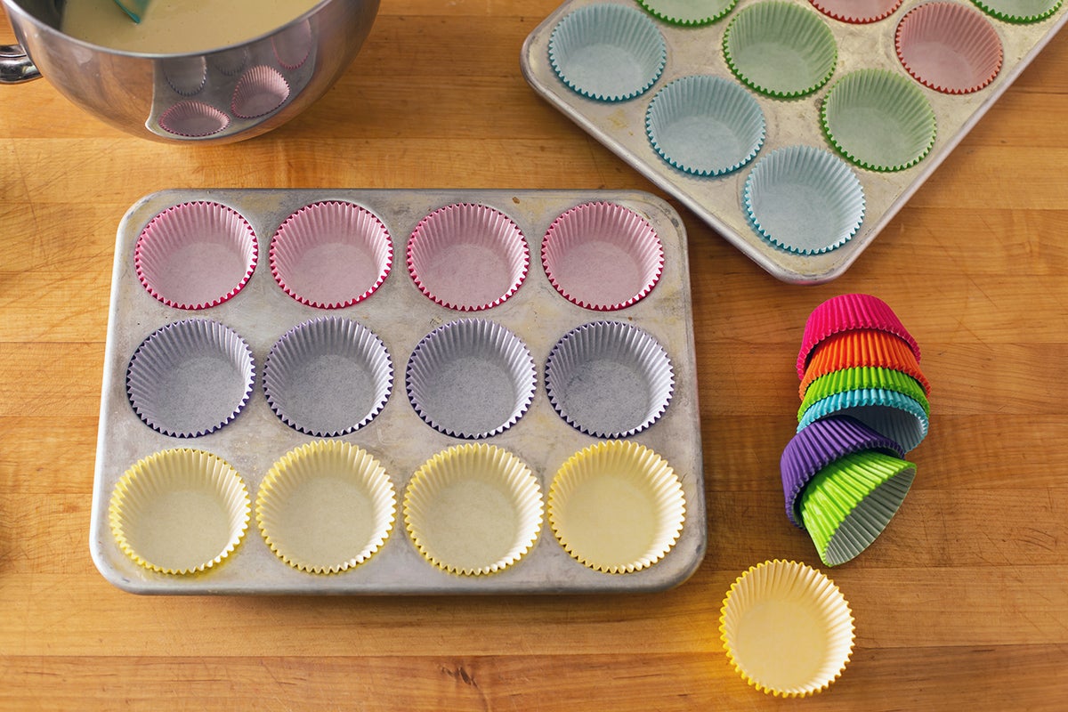 How to convert cake to cupcakes via @kingarthurflour