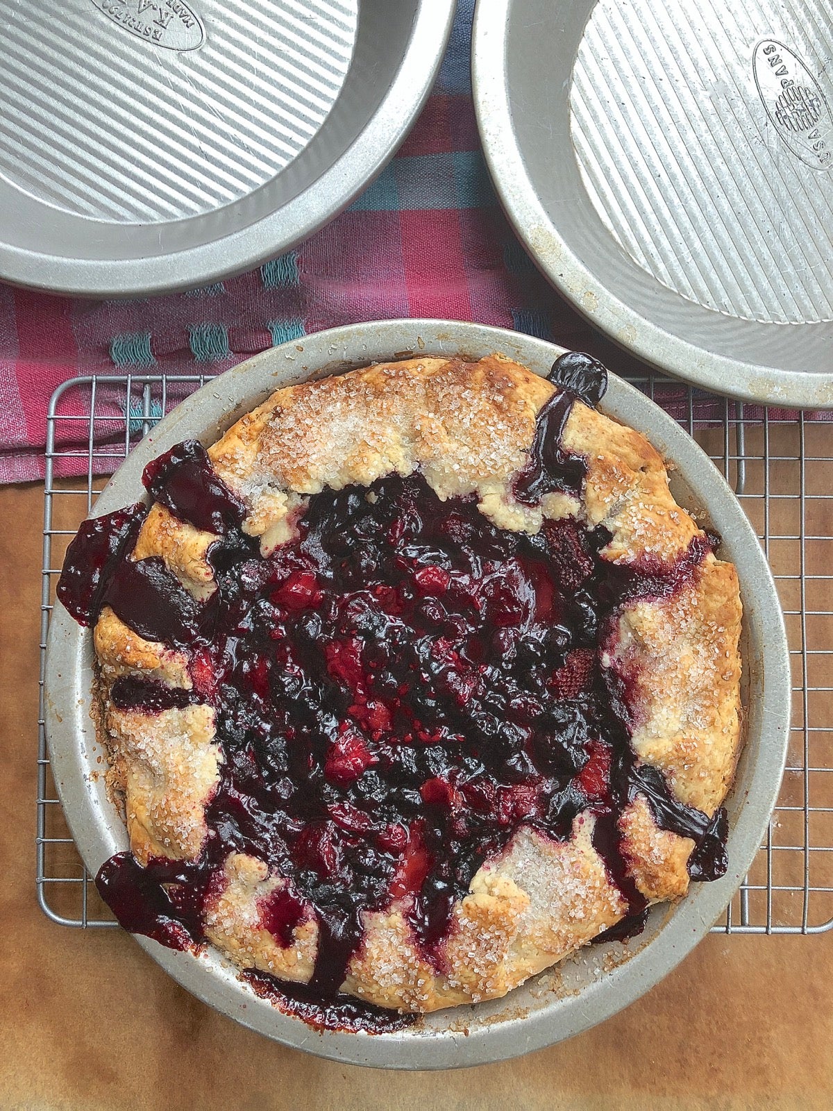 https://www.kingarthurbaking.com/sites/default/files/blog-images/2019/05/The-best-pie-pan-5A.jpg