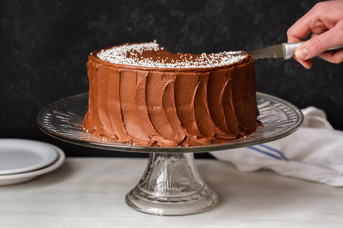 The best way to cut cake via @kingarthurflour