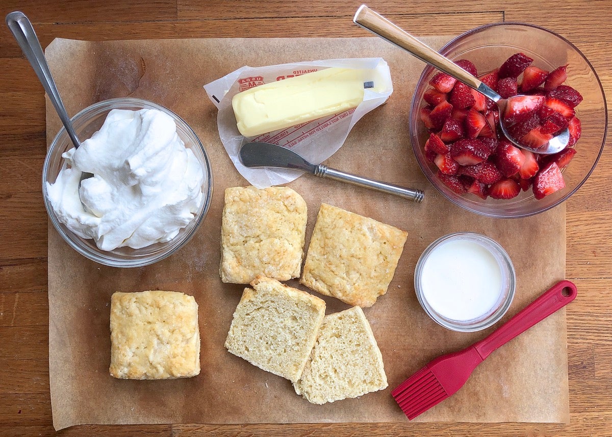 How to build great strawberry shortcake via @kingarthurflour