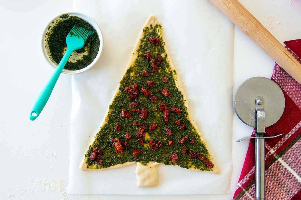 https://www.kingarthurbaking.com/sites/default/files/inline-images/Christmas%20tree%20bread%208.jpg