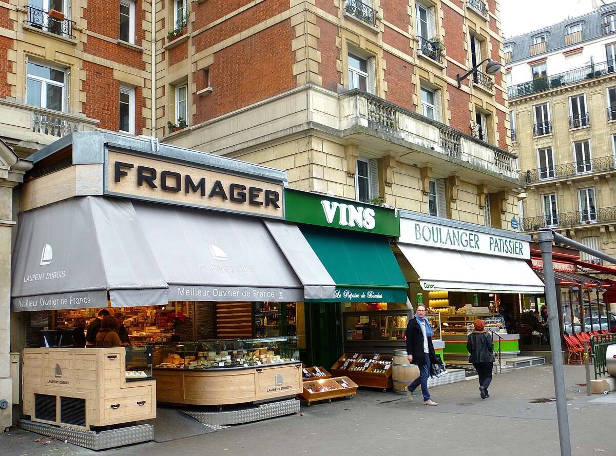 Facade of shop in Paris