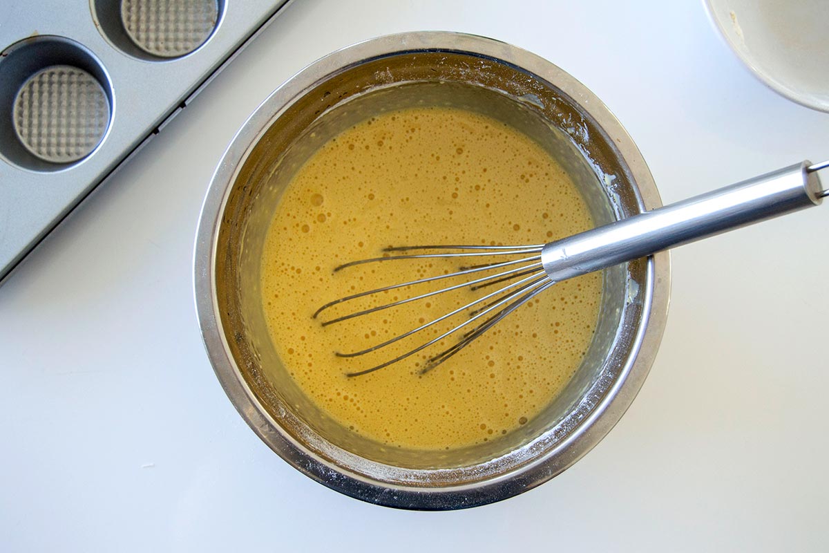 Frothy popover batter