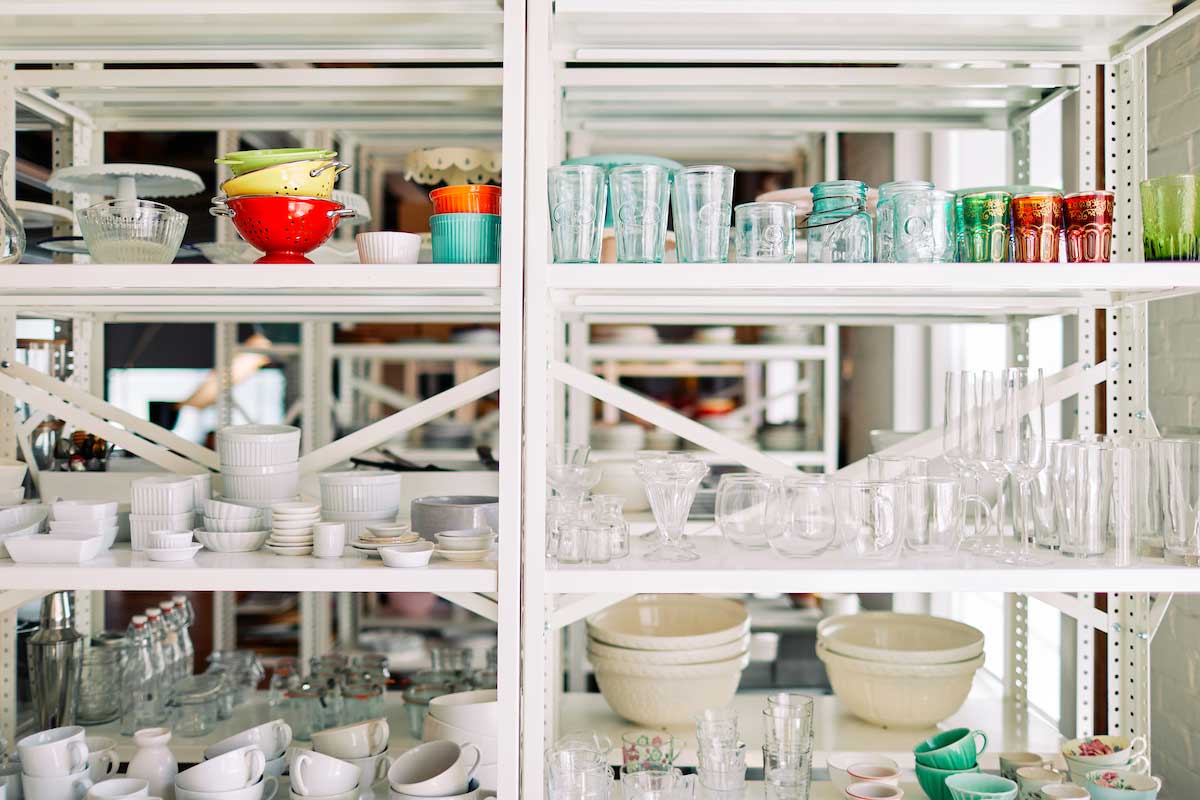 Kitchen and baking props on shelves