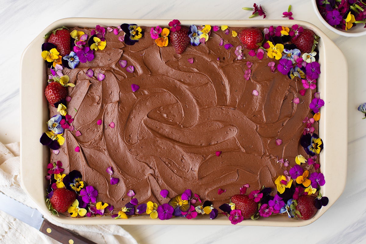 How to Bake a Layer Cake Using a Sheet Pan