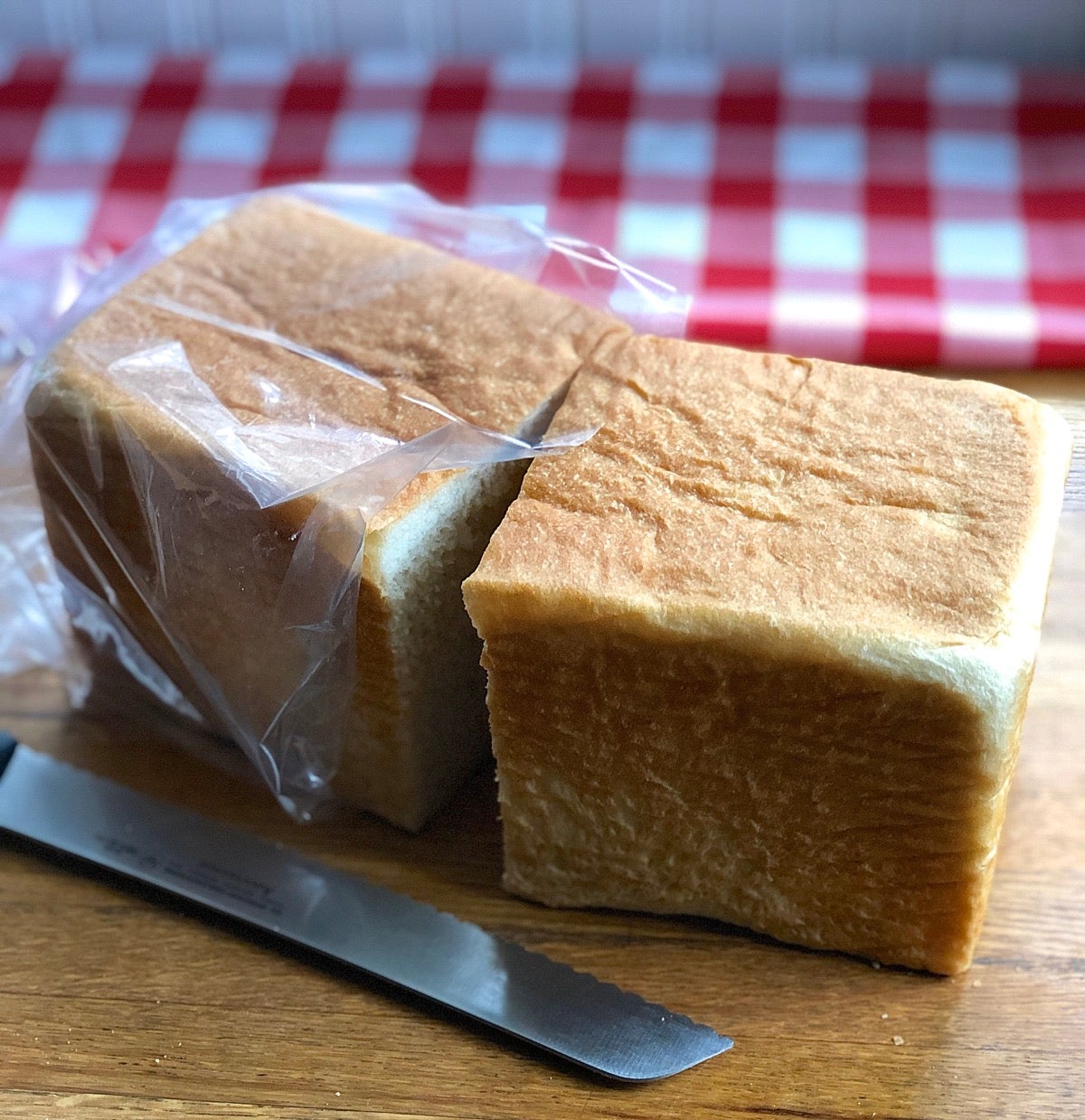 How to store bread for two weeks without it going stale or mouldy