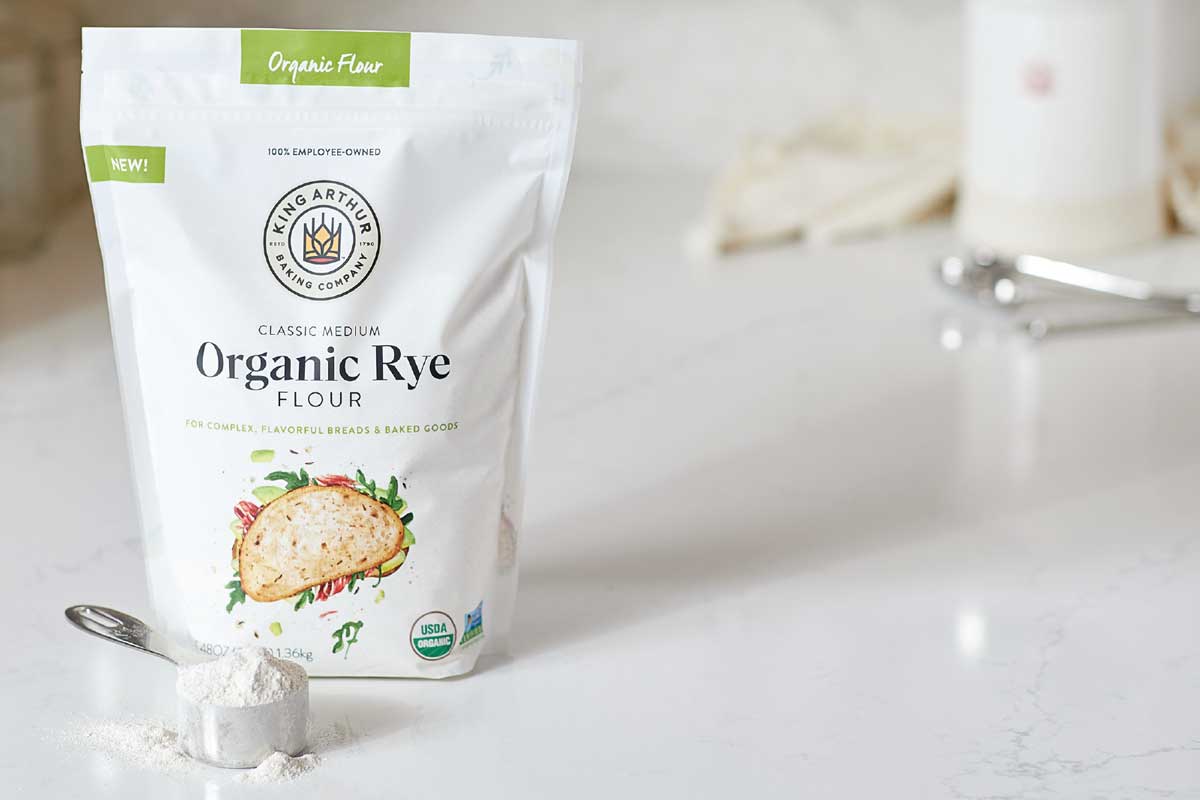 Organic medium rye flour