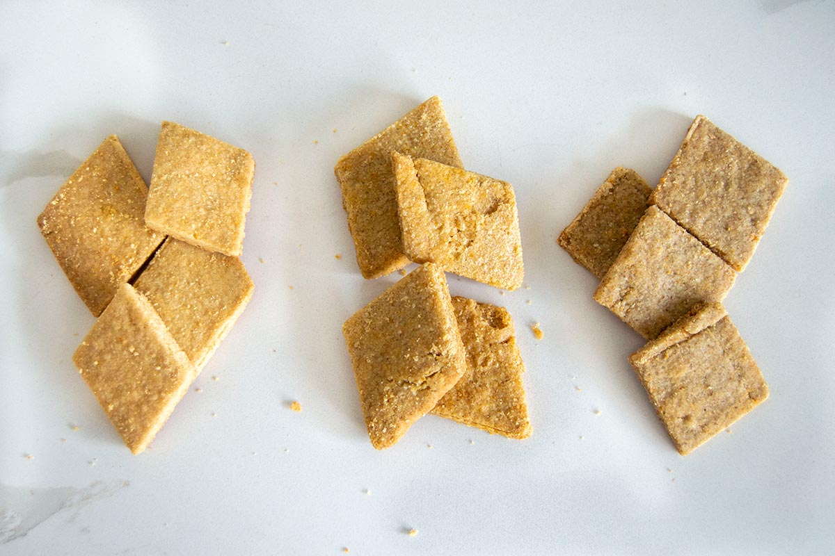 Three different rye cookies, made with various flours