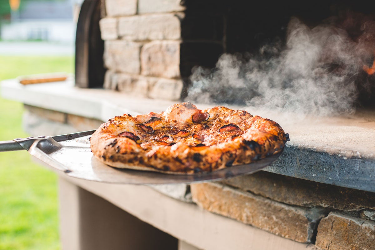 Large Wood Fired Pizza Oven w Base