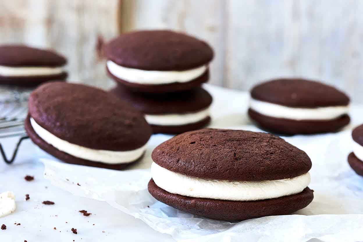 Classic Whoopie Pie Recipe with Filling - Pretty. Simple. Sweet.