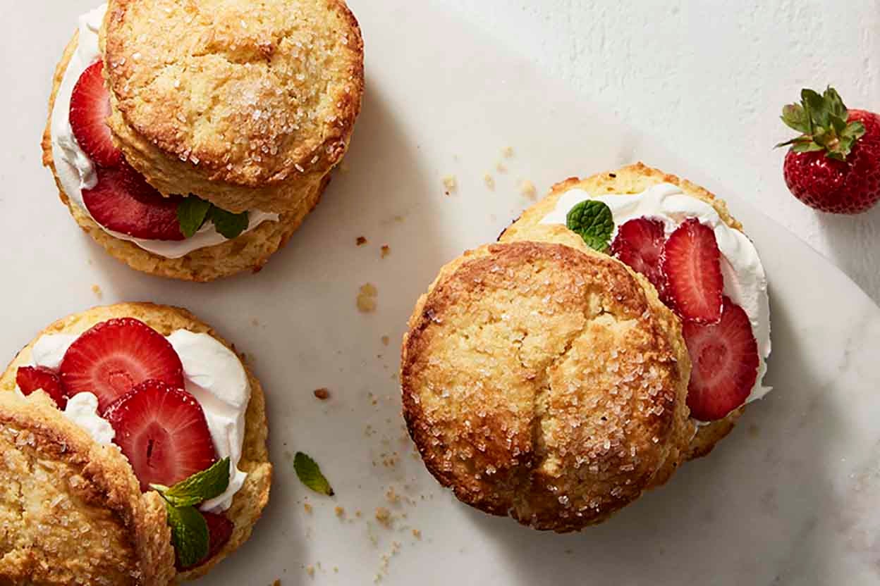 Lemon Cornmeal Biscuits-image