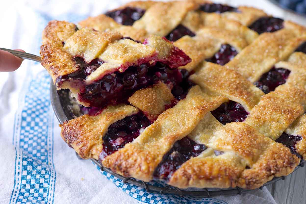 Blue Ribbon Blueberry Pie