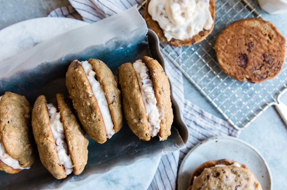 Banana Whoopie Pies