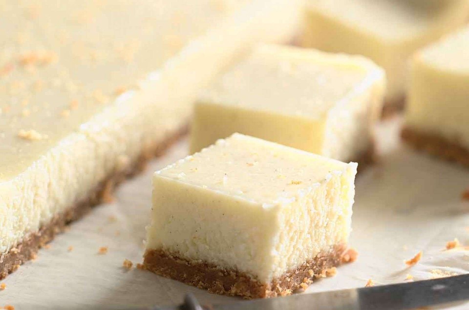 Vanilla Cheesecake Bars