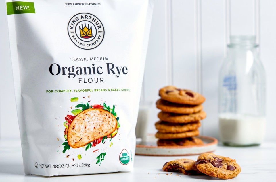 Bag of rye flour and cookies