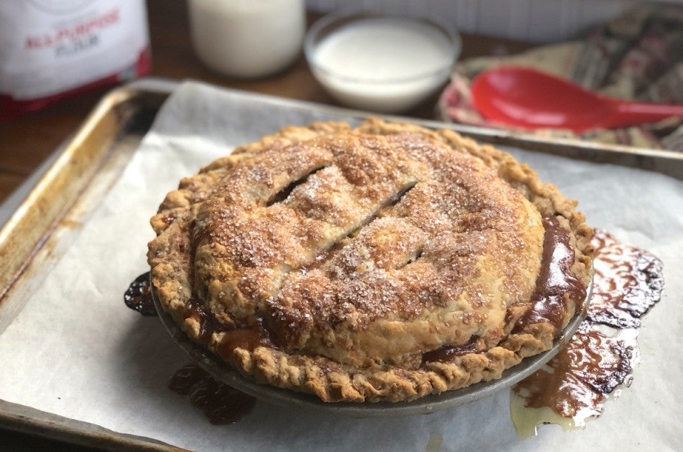 Baked apple pie