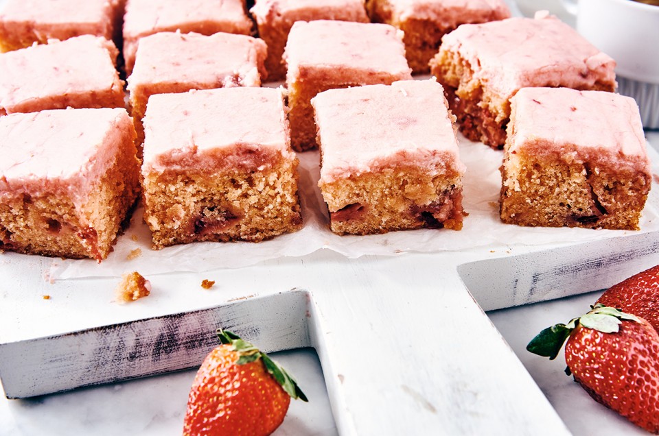 Strawberry Cake - select to zoom
