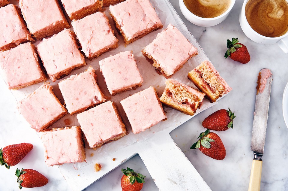 Strawberry Cake - select to zoom