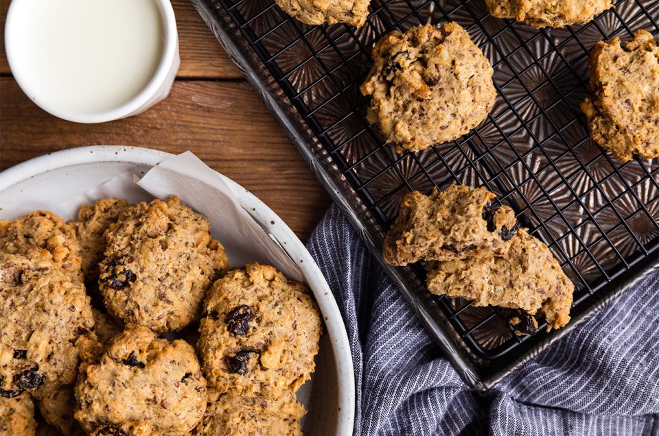 Gluten-Free Oatmeal and Flax Cranberry Cookies - select to zoom