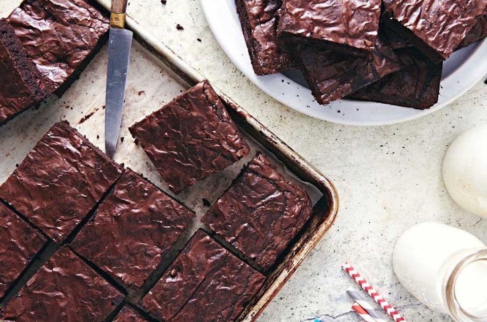 Brownies in half sheet pan