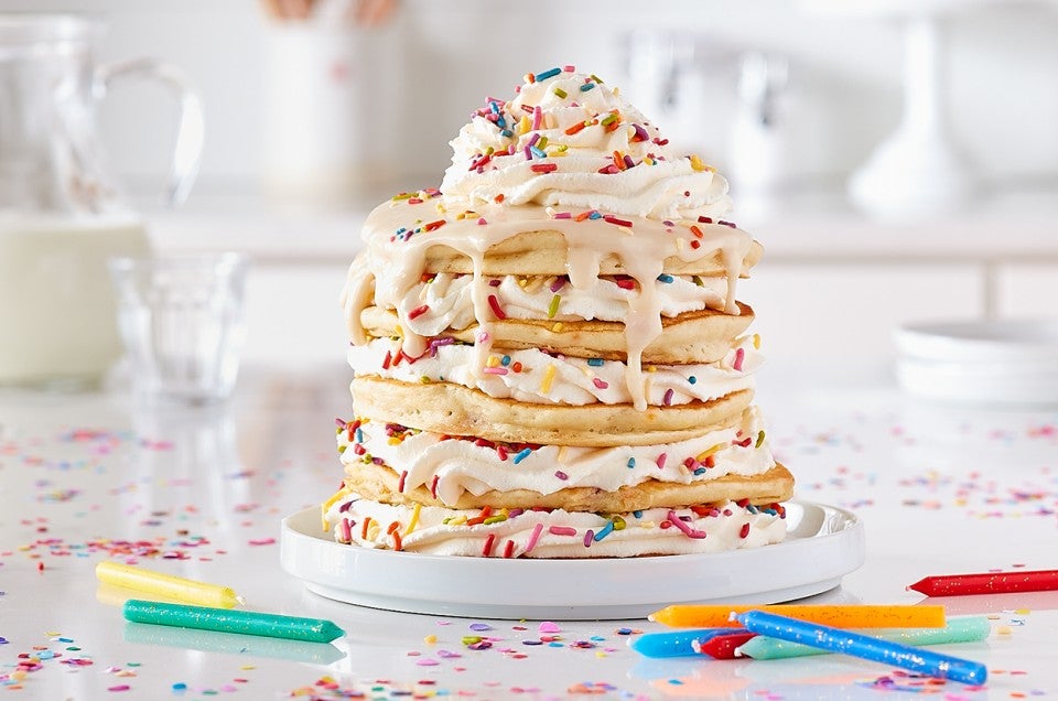 Birthday Cake Pancakes | cake batter pancakes dessert for breakfast