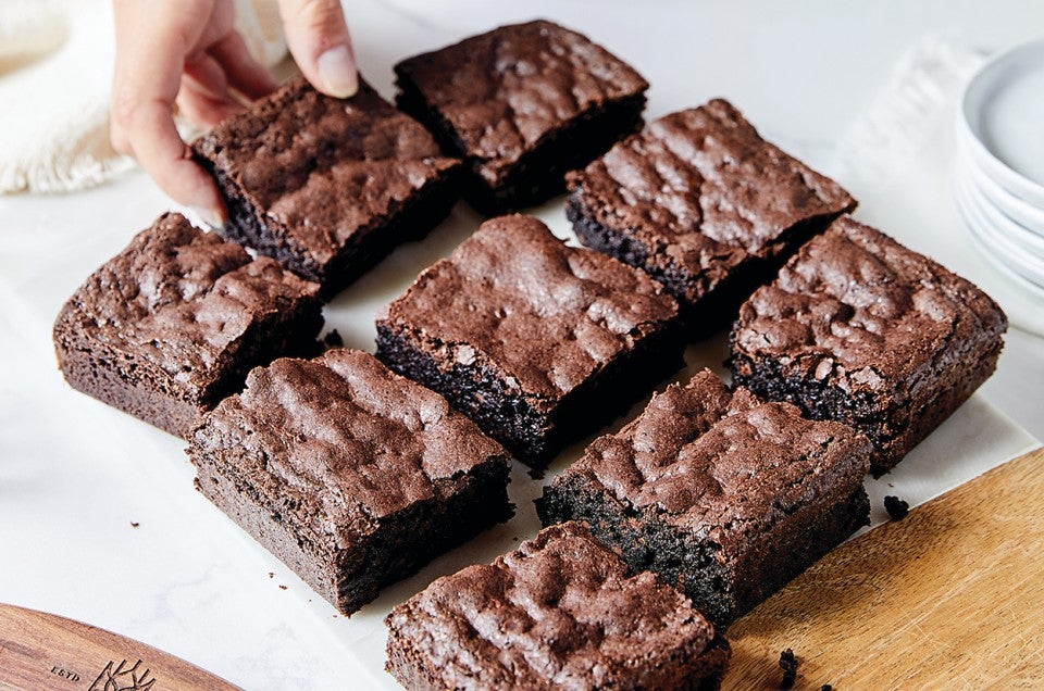 Sheet Pan Brownies {Fudgy Brownies}