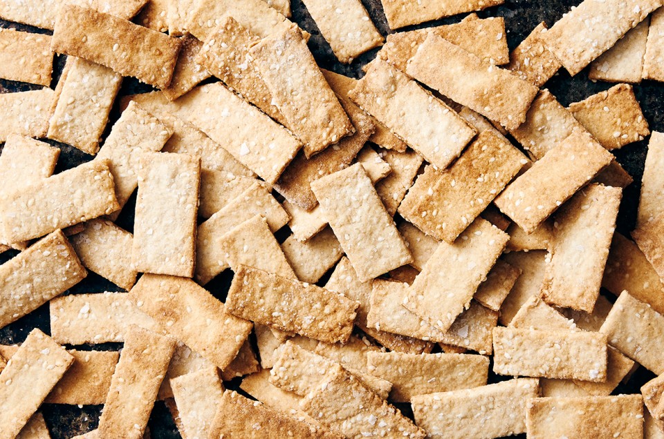Thin Wheat Crackers - select to zoom