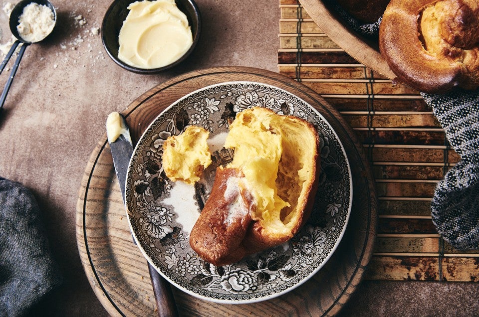 Light and Crispy Cheese Popovers - select to zoom