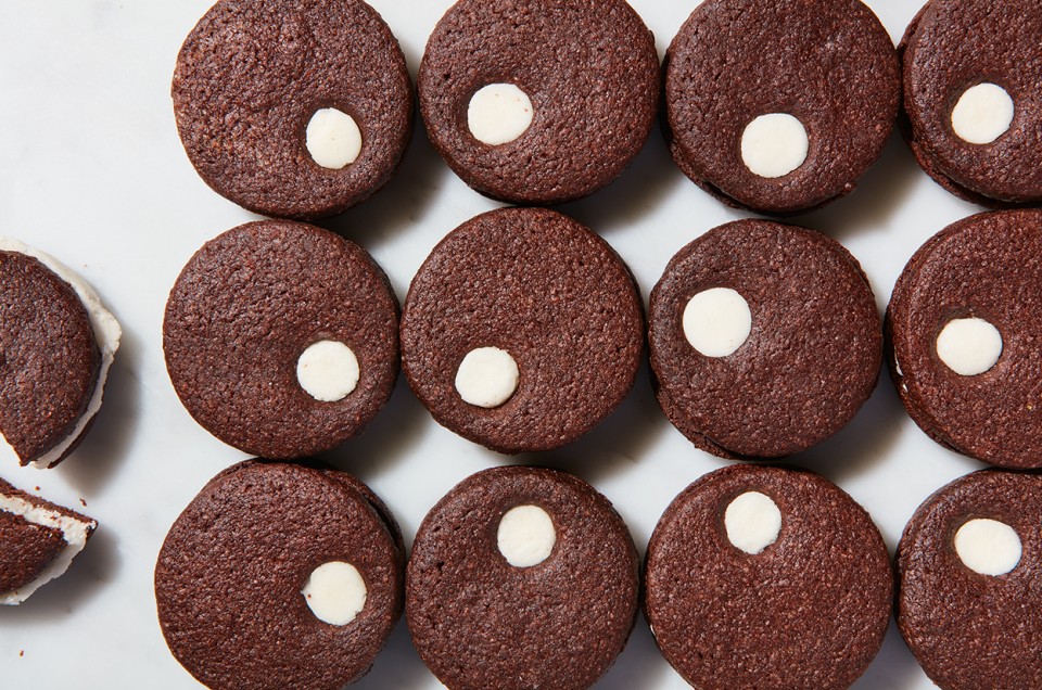 Chocolate sandwich cookies with a cream filling - select to zoom